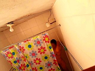 i love giving oral pleasure to tight teen 18+ pussy until orgasm and cum in mouth