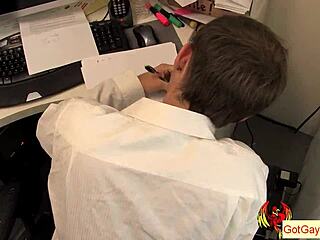 Kelan Carr Enjoys Hardcore Gay Office Play