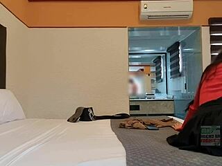 te pago por invitar a mi mujer y grabar todo