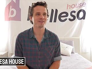 dude bangs italian valentina nappi and finishes inside her tight hole