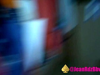 Mi esposo me entrega a su compañero de trabajo me coge como puta y nos da a ambos de su leche miralo sin censura en red