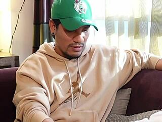 Latino helps sexy secretary with nationality in dirty roleplay exchange