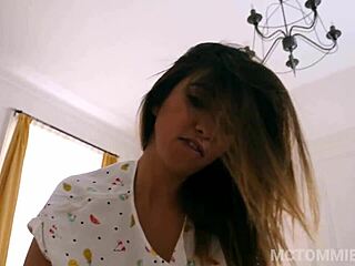 hot LATINA frida SANTE gets a CREAMPIE