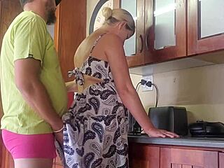 wtf i just banged my stepmom on phone vid