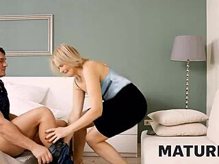 Wow! Tutor Lets Student Dive Into Her Shaved Pussy!