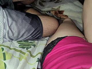 Enteada veio no meu quarto querendo transar