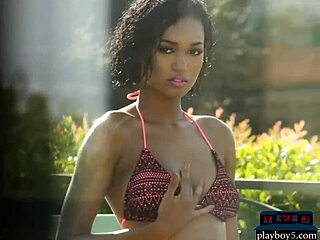 Black Teen Model Noelle Monique Strips Off Her Bikini 😍