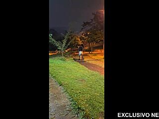 Filha Do Vereador Da Na Praça Para Uma Rola Grande E Grossa