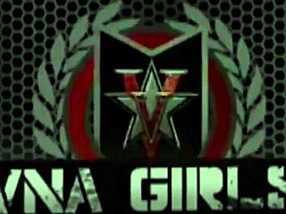 Jenna Foxx Learns Tongue Fucking from Older Mindi Mink