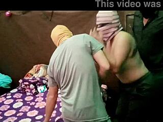 mi novia invito a su amigo y terminamos follando los tres en casa