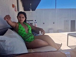 Wow, banging the new sexy neighbor hard!