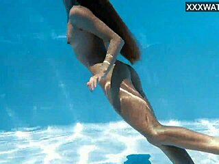 how does ivi rein stay underwater so long?