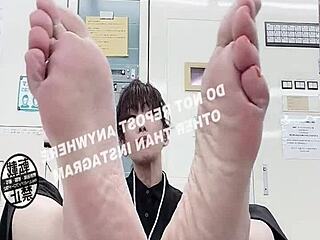 Japanese Asian Feet Fetish in the Office at Work