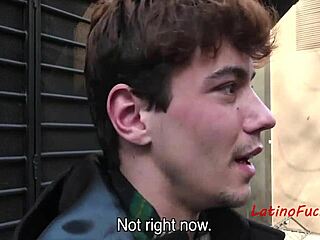 戶外付錢給年輕拉丁帥哥親密基佬play