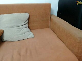 huge beautiful natural tits on webcam!!