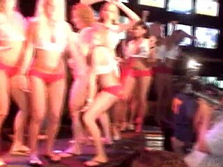 Nude Spring Break Sorority Sluts in Wild Flashing Contest