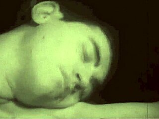 两世纪复古情色片淫乱探索