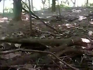 Amateur park ranger gets a blow job in nature