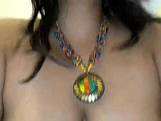 Beautiful Indian love making with dirty talk