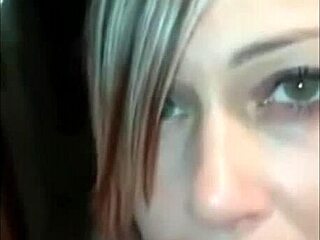 金发美女镜前自拍潮吹