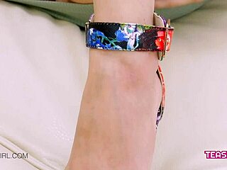 i watch super hot teen step-daughter tease step-dad with massage