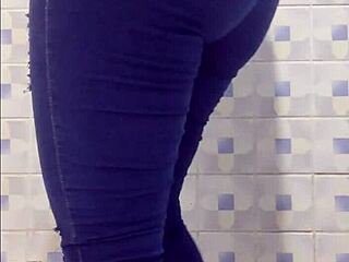 Mature Woman Pees In Lima Hotel Bathroom