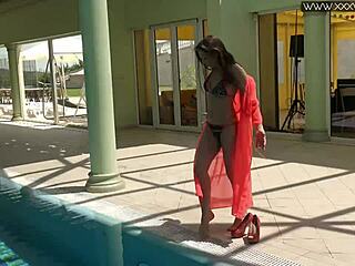 Nicole Pearl Super Hot And Horny Shaking Ass In The Pool!