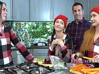 Freeuse holiday sex with a taboo family and teen starlet Serena Hill