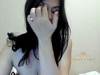 brunette milf shares solo session