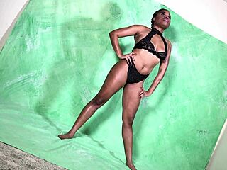 i messed up nina rivera and don whoe photoshoot, its so hot with those teens