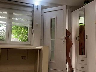 hey, saw me naked with the delivery guy, guess what happened?