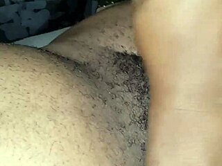 地下女王停车场撸顺从已婚男