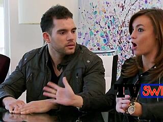 Spoiled swinger chicks moan loudly in group sex