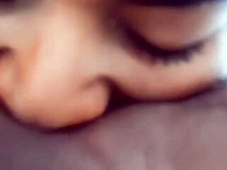 Me Corro En La Garganta Profunda De La Chupona?