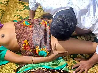 Ever seen a desi couple bang on a ranch like this?