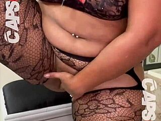 yo, check this thicc bbw ebony wife with poppin’ pussy and big ass in homemade action!