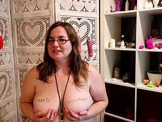 Female condom demonstration with BBW model