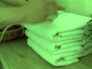 Sofa Weber Brunette Teen Creampie Massage