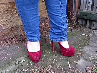 I love making this pissing compilation outdoors, fat milf in wet jeans or bare