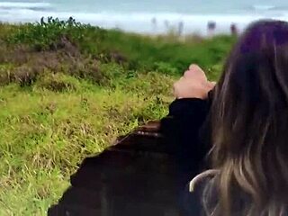 熟女没想到公共场合被肛爆内射