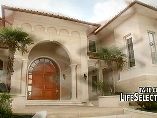 Interactive hentai game scene at lifeselector evokes deep emotions