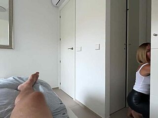 do you like cumming in my pussy with leather leggings on?