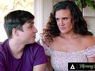 Baddies Give Blowjob to Jasmine Dior with Monster Cock Facial