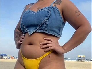 Public display of affection on the beach