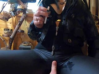 milfycalla shows off her stylish outfit