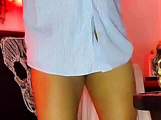 Bluee penetrates her tight pussy with dildo and cums! 😈