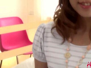 Asian cutie Mirei Oomori fingerings herself to ecstasy