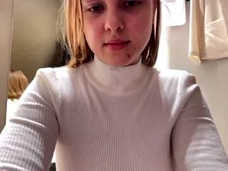 Teen Fucks in Public Fitting Room