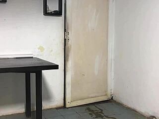 Lucky Delivery Guy Fucks Big Ass Mexican Teen in Lingerie and Heels!