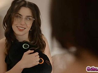 i enjoyed lulu chu and electra rayne's intimate moment